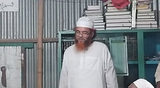 ইসলামী আন্দোলন ত্যাগ করে বাংলাদেশ খেলাফত মজলিসে যোগ দিলেন মাওলানা কামরুজ্জামান