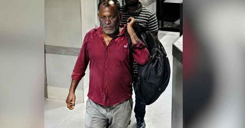 লাল টেলিফোনের তারের পর এবার সচিবালয় থেকে উধাও সরকারি কর্মকর্তার ল্যাপটপ!