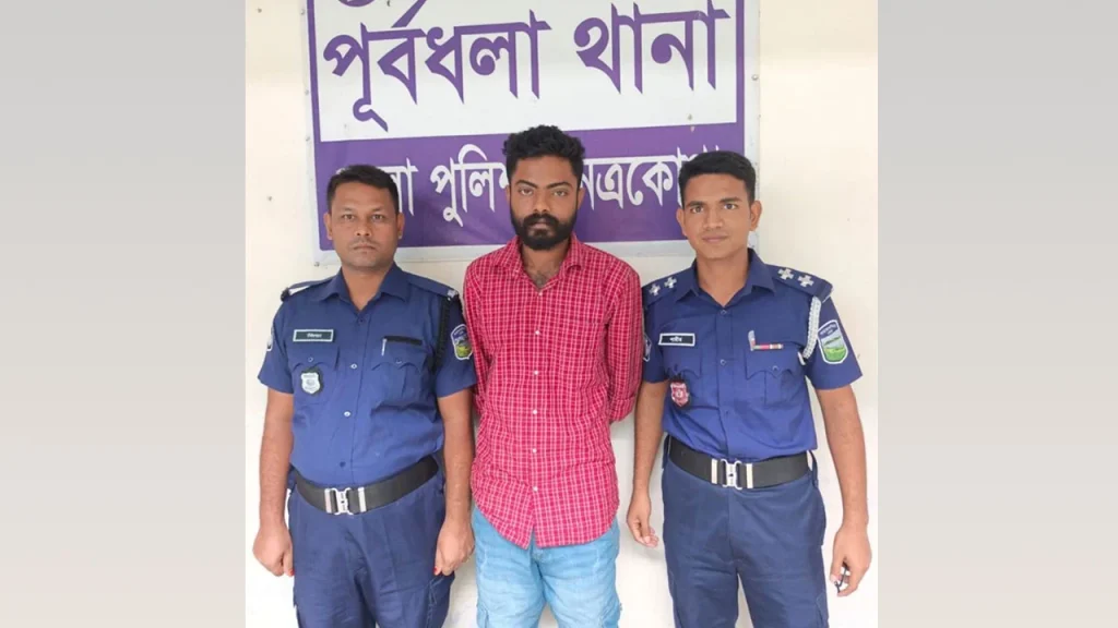 জাবি শিক্ষার্থীকে বিবস্ত্র করে ভিডিও ধারণ: ছাত্রলীগ কর্মী গ্রেপ্তার