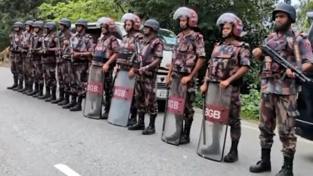 শেরপুরে সতর্ক অবস্থানে বিজিবি