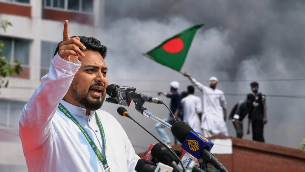 ফ্যাসিবাদবিরোধী আন্দোলনে মাদরাসা শিক্ষার্থীদের অবদানের স্বীকৃতি দেওয়ার দাবি নাহিদ ইসলামের