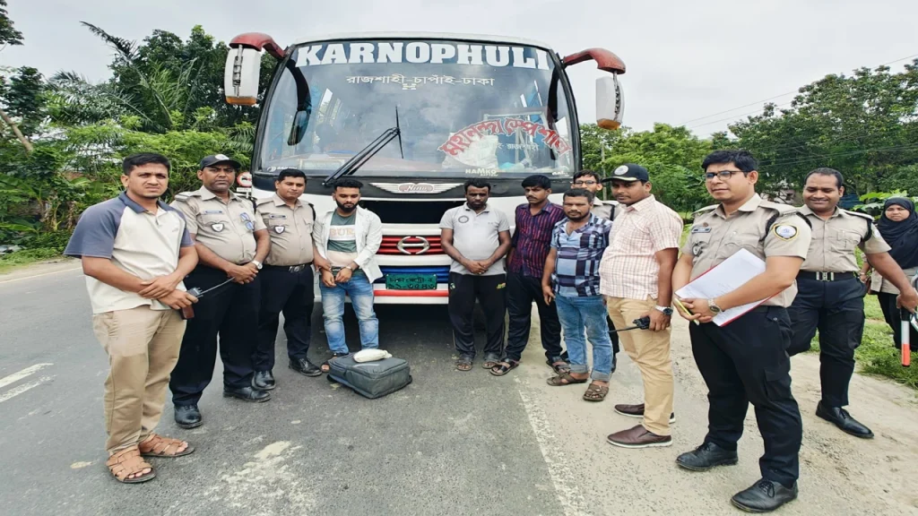 দেড় কেজি হেরোইনসহ যুবক গ্রেপ্তার