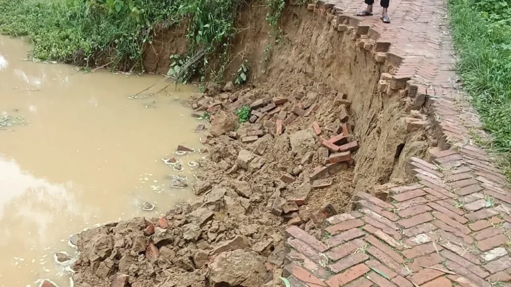 বন্যার পানি নামতেই সামনে এলো ভয়াবহ ক্ষয়ক্ষতির চিত্র